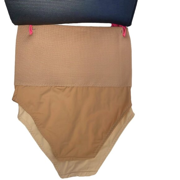 Betsey Johnson Strong Control Tummy Control Seamless Shapewear 3pc Set - Picture 6 of 9